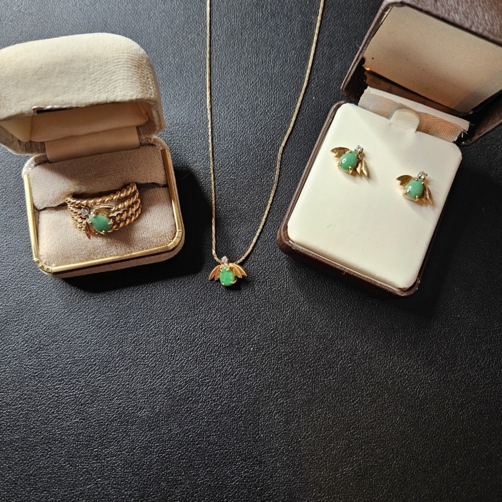 SOLD ON MERCARI Elegant Gold and Green Jewelry